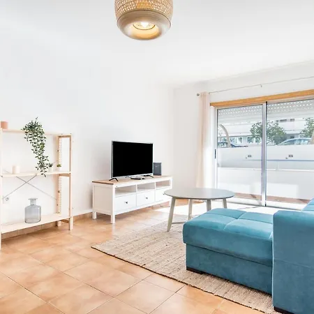 Encosta Da Marina Family 아파트 *